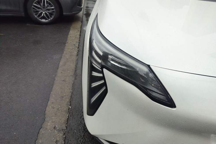 Used AION Y 2024 Younger Star Edition Right Front Headlight