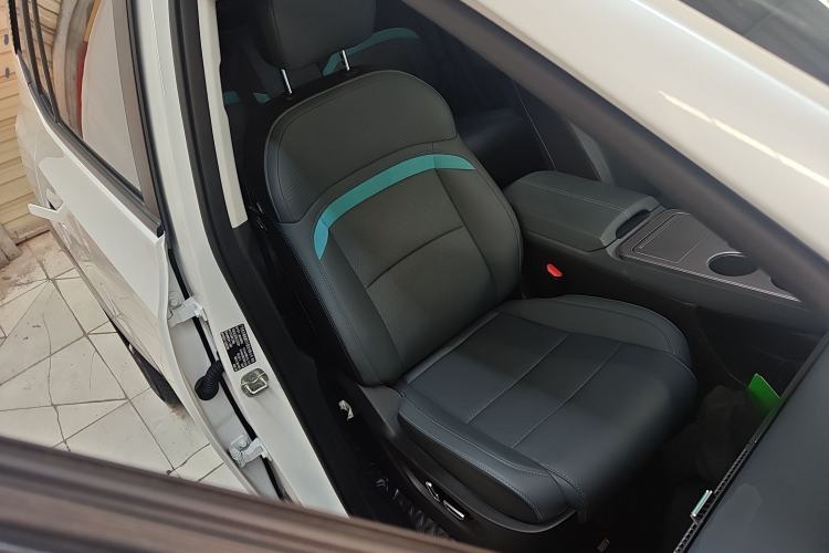 Used AION Y 2024 Plus 510 Intelligent Driving Version Right Front Seat