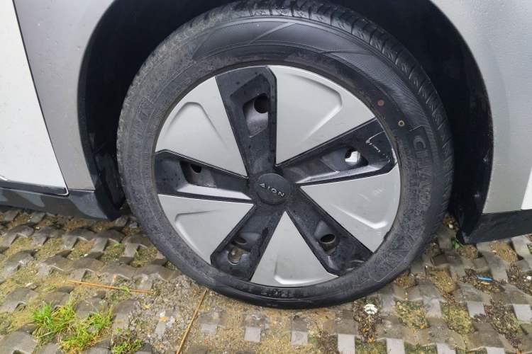 Used AION Y 2024 Younger Right Front Wheel Hub