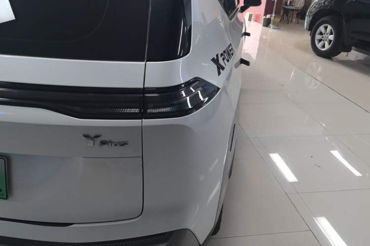 Used AION Y 2024 Younger Star Edition Right Rear Taillight