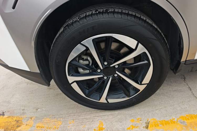 Used AION Y 2024 Younger Star Edition Right Rear Wheel Hub