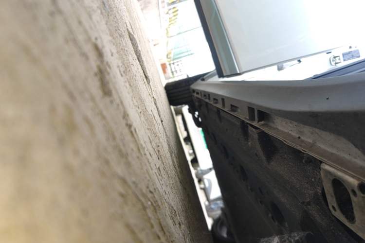 Used AION Y 2024 Younger Right Side Sill