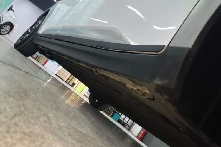 Used AION Y 2024 Plus 510 Intelligent Driving Version Right Side Sill