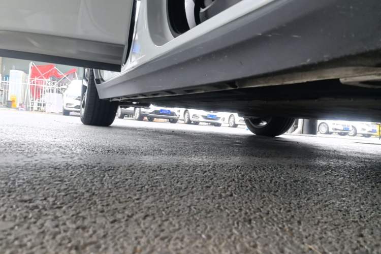 Used AION Y 2024 Plus 510 Intelligent Driving Version Right Side Sill