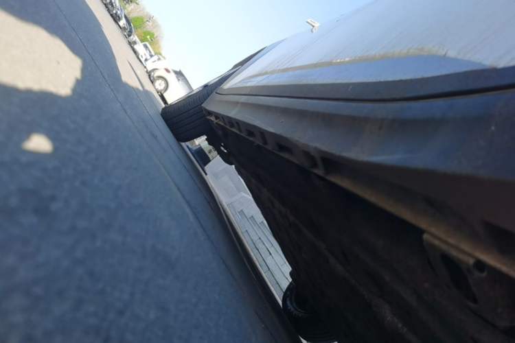 Used AION Y 2024 Younger Right Side Sill