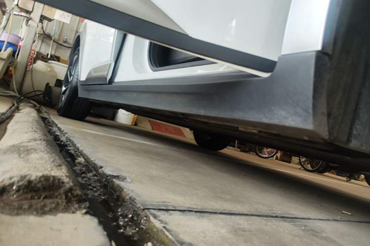Used AION Y 2024 Plus 610 Intelligent Driving Version Right Side Sill
