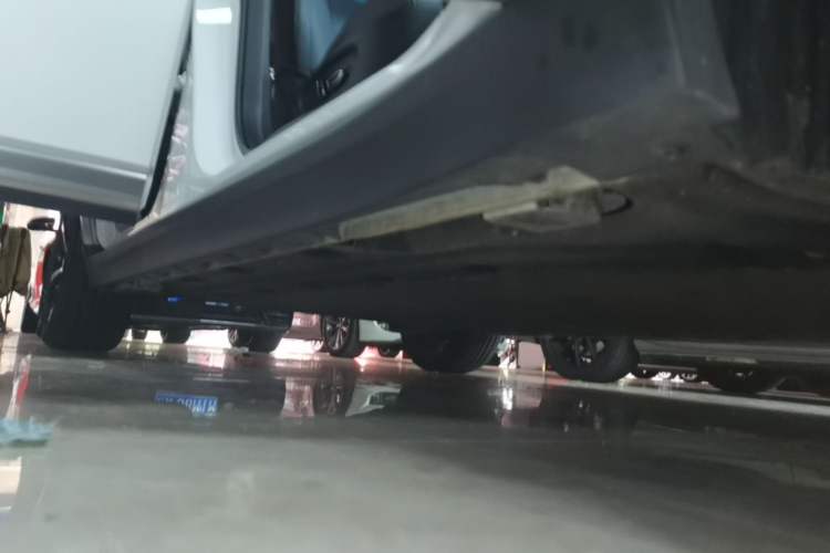 Used AION Y 2024 Plus 510 Intelligent Driving Version Right Side Sill