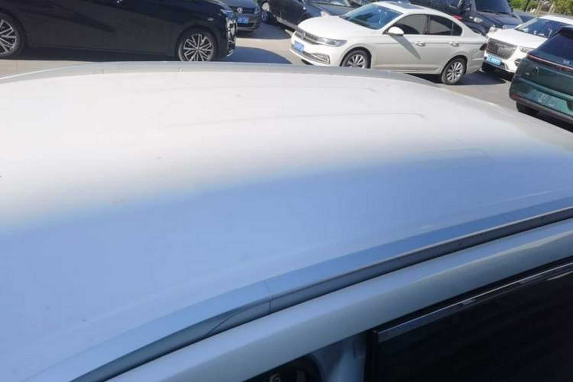 Used AION Y 2024 Younger Roof