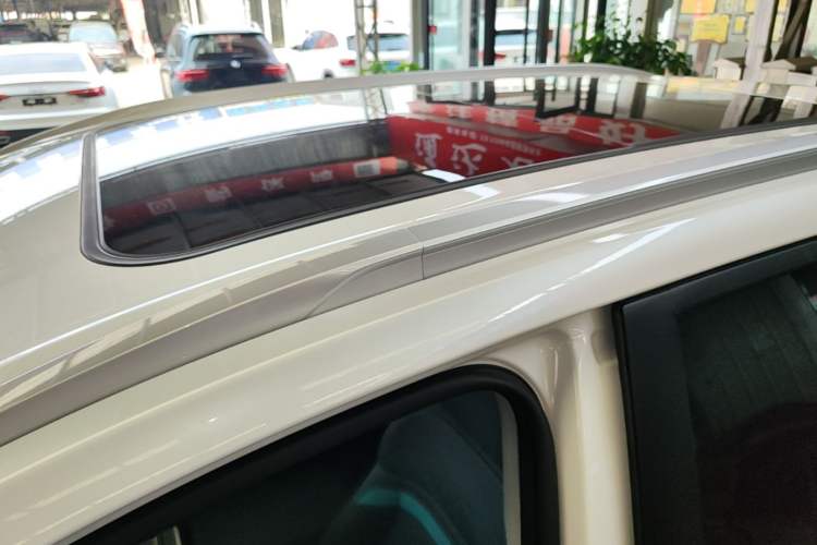 Used AION Y 2024 Plus 610 Intelligent Driving Version Roof