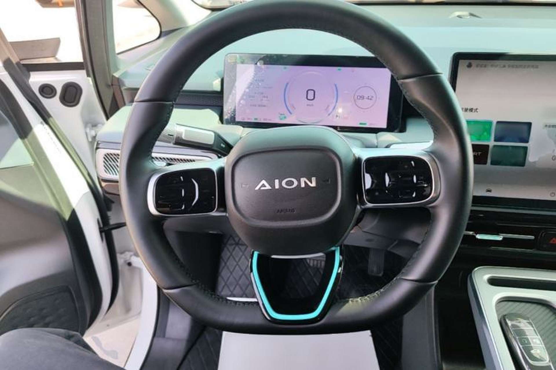 Used AION Y 2024 Younger Steering Wheel