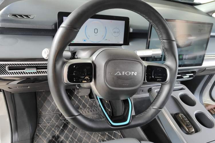 Used AION Y 2024 Plus 510 Intelligent Driving Version Steering Wheel
