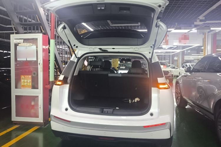 Used AION Y 2024 Younger Star Edition Trunk