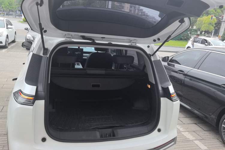 Used AION Y 2024 Plus 510 Intelligent Driving Version Trunk
