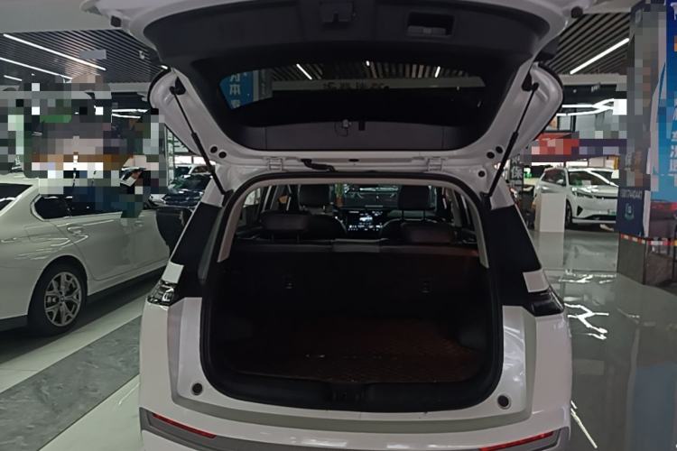 Used AION Y 2024 Younger Star Edition Trunk