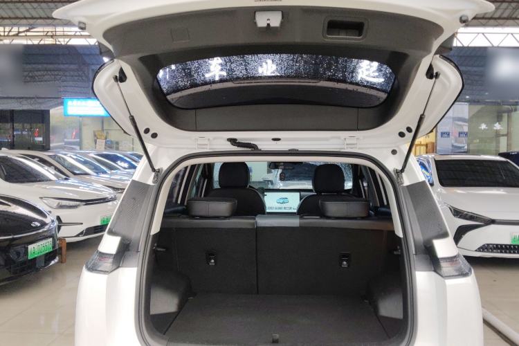 Used AION Y 2024 Plus 610 Intelligent Driving Version Trunk
