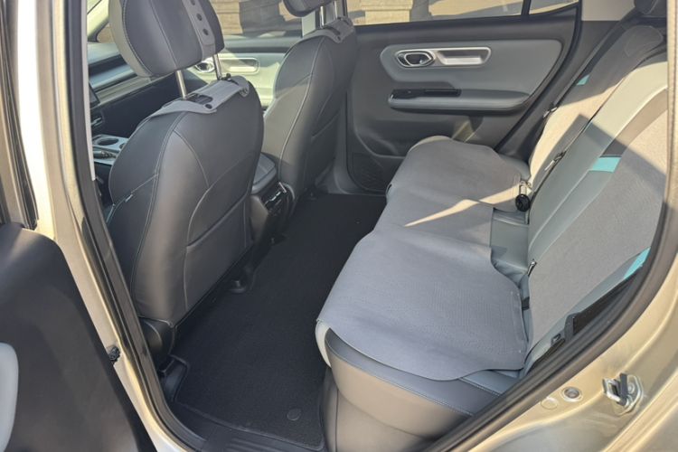 Used AION Y 2024 Plus 610 Intelligent Driving Version Interior 5