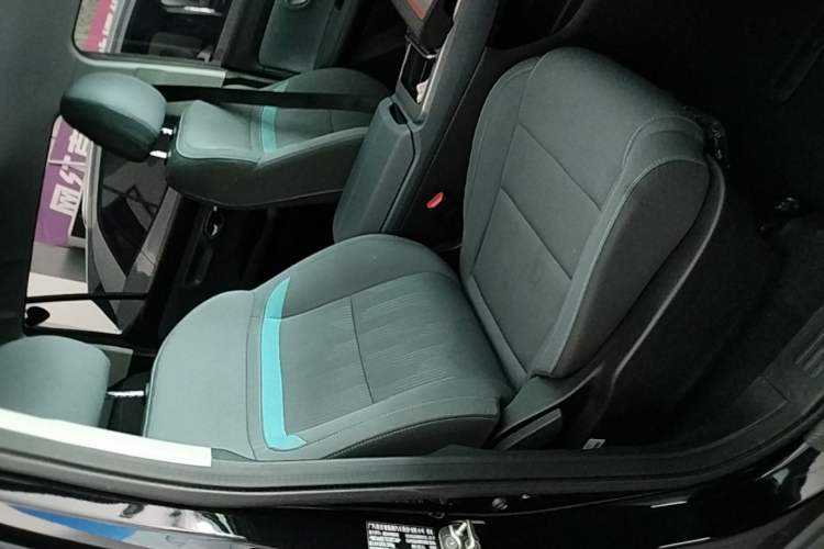 Used AION Y 2025 Plus 510 Enjoy Edition Right Front Seat
