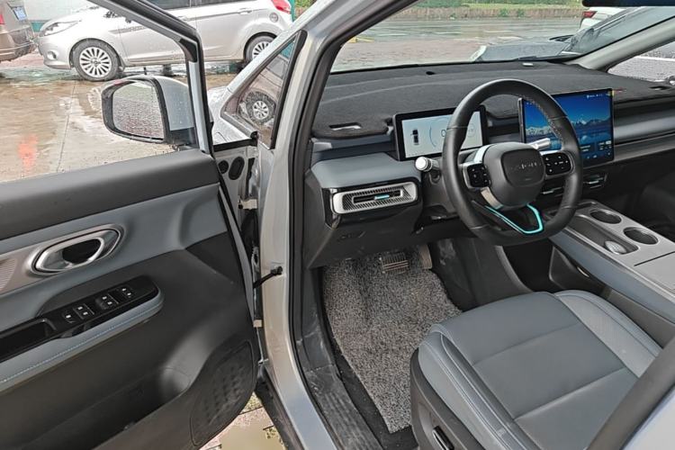 Used AION Y 2025 Plus 510 Zhihao Edition Driver Seat