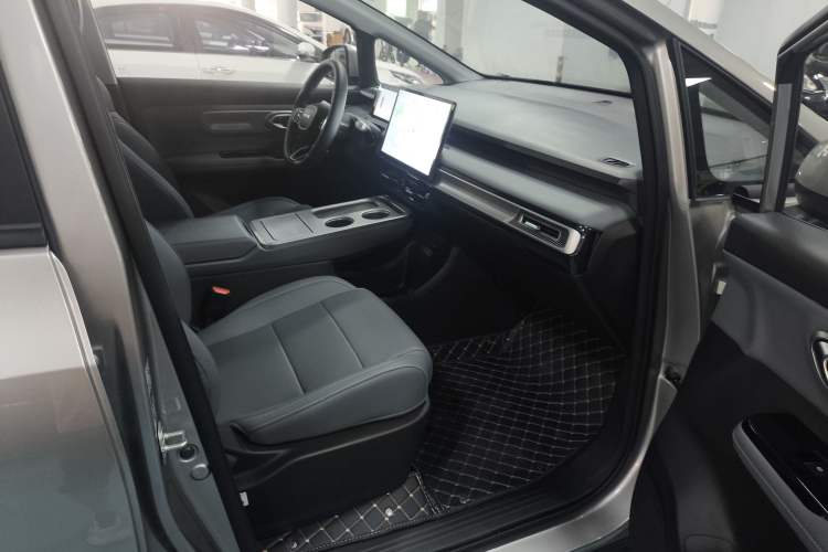 Used AION Y 2025 Plus 510 Zhihao Edition Interior 9