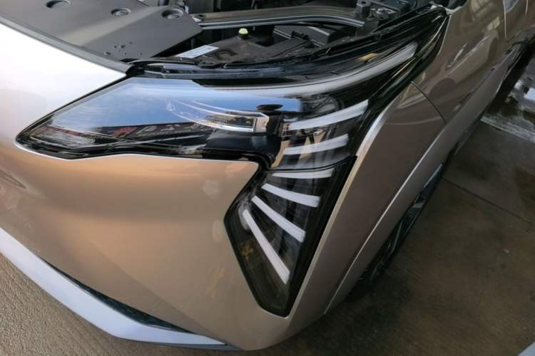 Used AION Y 2025 Plus 510 Zhihao Edition Left Front Headlight
