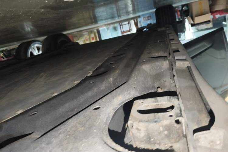 Used AION Y 2025 Plus 510 Enjoy Edition Right Side Sill