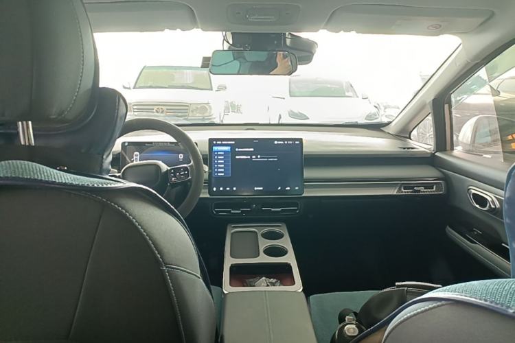 Used AION Y 2025 Plus 510 Smart Edition Center Console