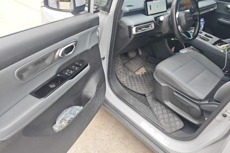 Used AION Y 2025 Plus 510 Enjoy Edition Driver Seat
