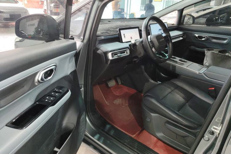 Used AION Y 2025 Plus 510 Smart Edition Driver Seat
