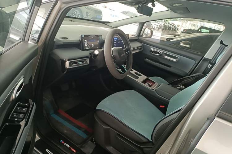 Used AION Y 2025 Plus 510 Smart Edition Driver Seat