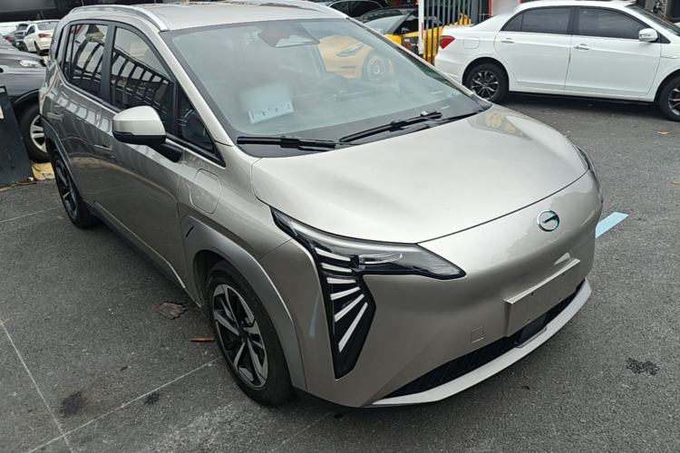 Used AION Y 2025 Plus 510 Enjoy Edition Front Right 45 Deg