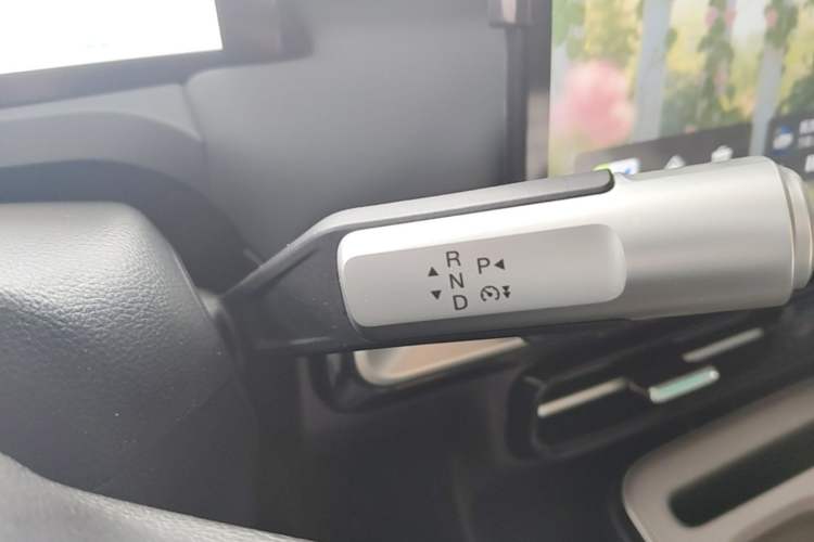 Used AION Y 2025 Plus 510 Enjoy Edition Gear Lever