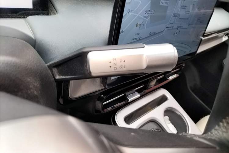 Used AION Y 2025 Plus 510 Smart Edition Gear Lever
