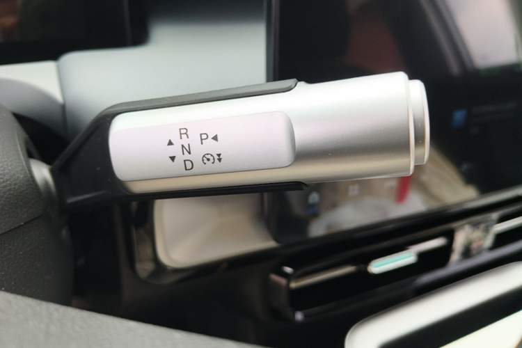 Used AION Y 2025 Plus 510 Smart Edition Gear Lever