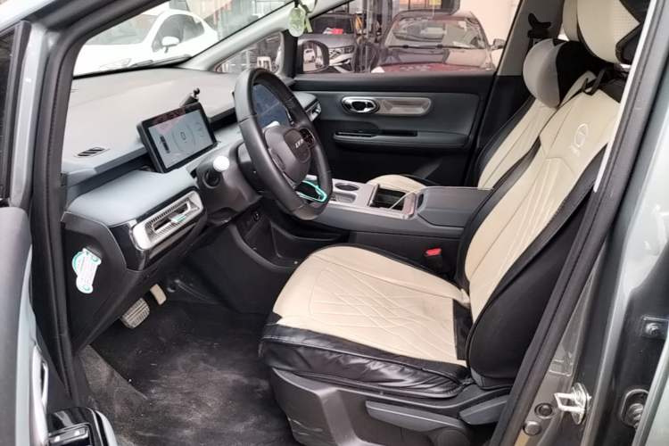 Used AION Y 2025 Plus 510 Smart Edition Left Front Seat