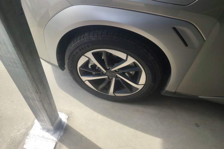 Used AION Y 2025 Plus 510 Zhihao Edition Left Front Wheel Hub
