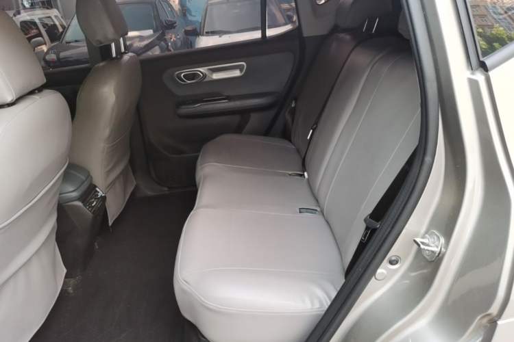Used AION Y 2025 Plus 510 Smart Edition Left Rear Seat