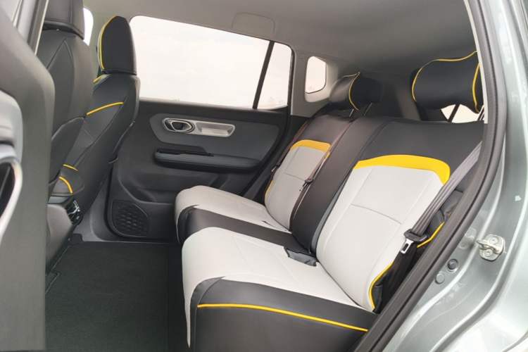 Used AION Y 2025 Plus 510 Smart Edition Left Rear Seat