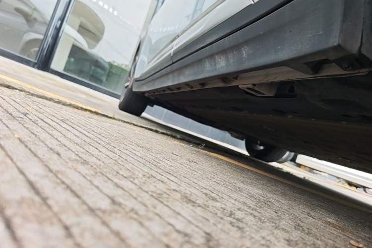 Used AION Y 2025 Plus 510 Enjoy Edition Left Side Sill