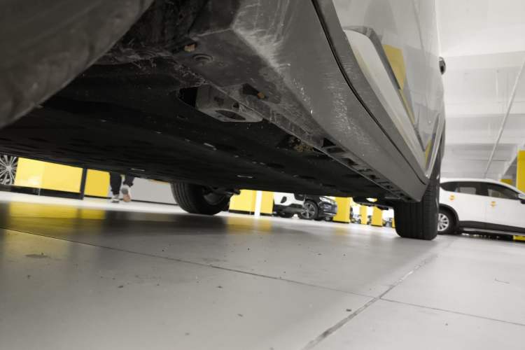 Used AION Y 2025 Plus 510 Smart Edition Left Side Sill