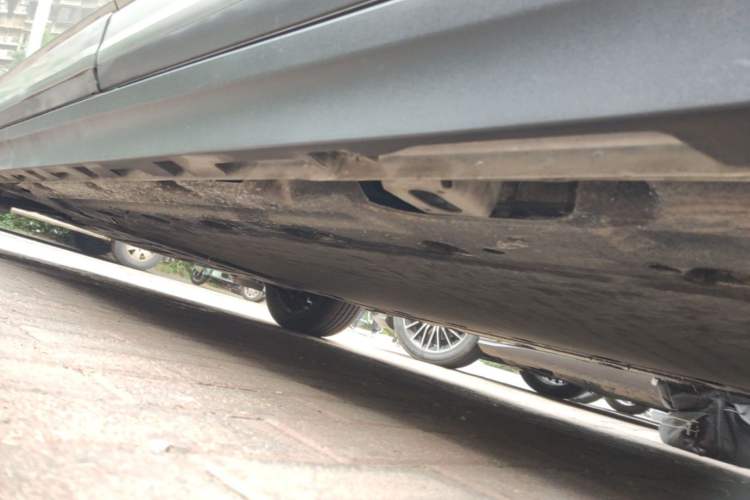 Used AION Y 2025 Plus 430 Smart Edition Left Side Sill