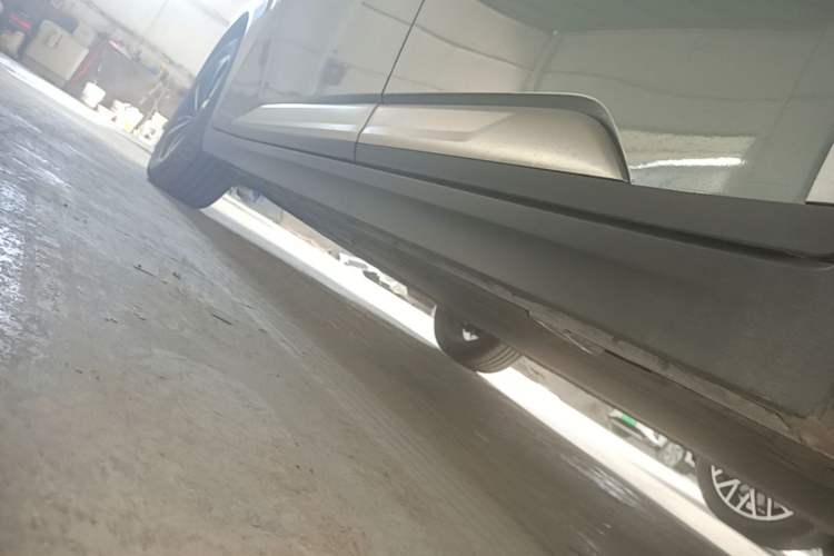 Used AION Y 2025 Plus 510 Smart Edition Left Side Sill