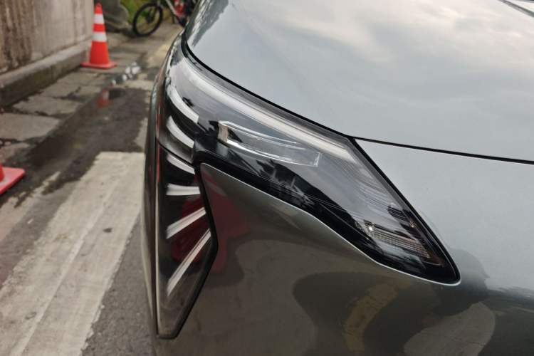 Used AION Y 2025 Plus 510 Enjoy Edition Right Front Headlight