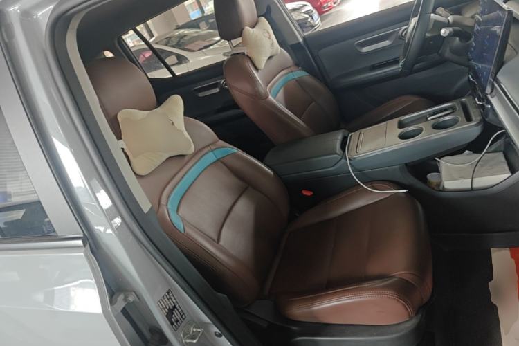Used AION Y 2025 Plus 510 Smart Edition Right Front Seat