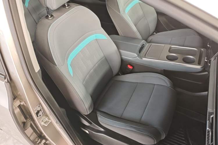 Used AION Y 2025 Plus 510 Enjoy Edition Right Front Seat