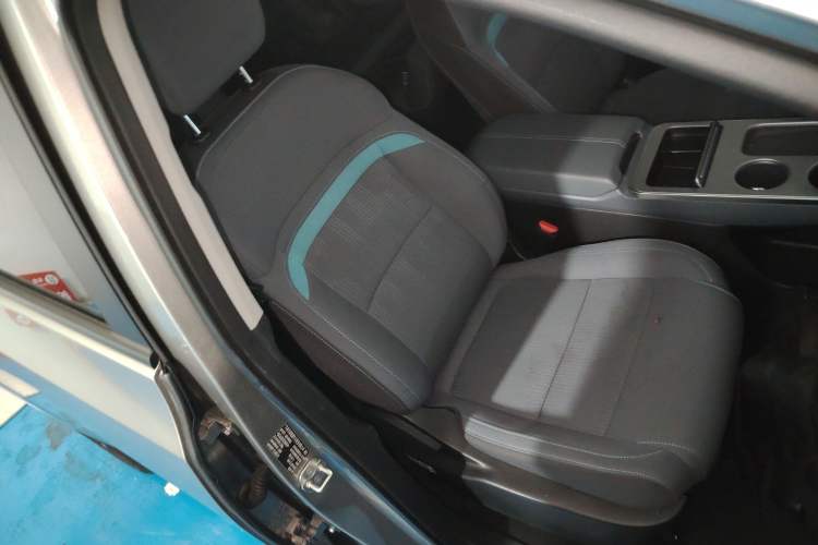 Used AION Y 2025 Plus 510 Enjoy Edition Right Front Seat