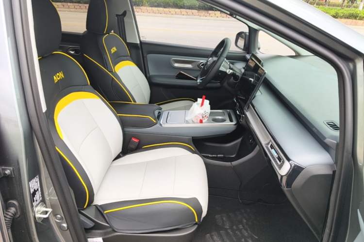 Used AION Y 2025 Plus 510 Smart Edition Right Front Seat