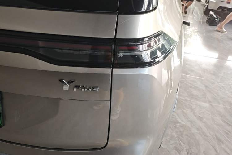 Used AION Y 2025 Plus 510 Enjoy Edition Right Rear Taillight