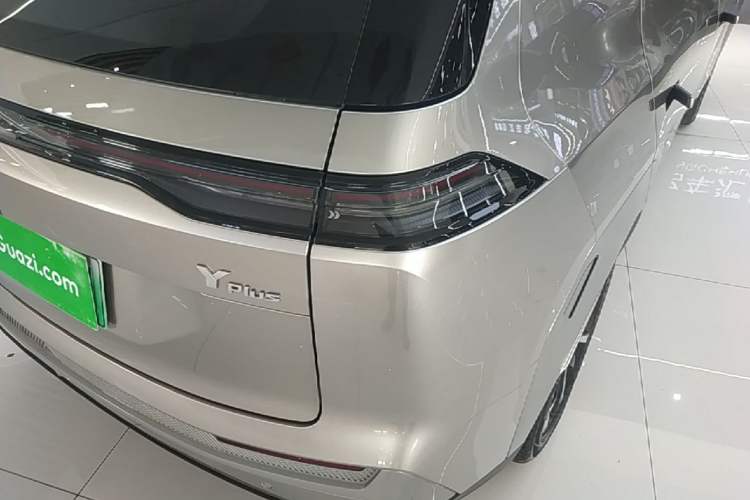 Used AION Y 2025 Plus 510 Zhihao Edition Right Rear Taillight