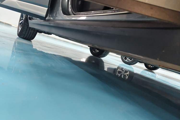 Used AION Y 2025 Plus 510 Smart Edition Right Side Sill