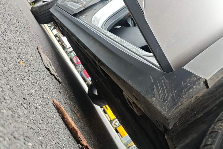 Used AION Y 2025 Plus 510 Enjoy Edition Right Side Sill